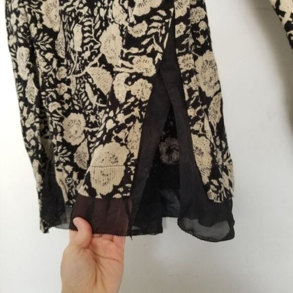 Lucky Brand Black and Tan Floral Sheer Lace Trim Long Sleeve Knit Sweater Small - Picture 4 of 7